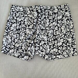 Banana Republic Floral Print Shorts | Navy & White High Rise | Size 0P
